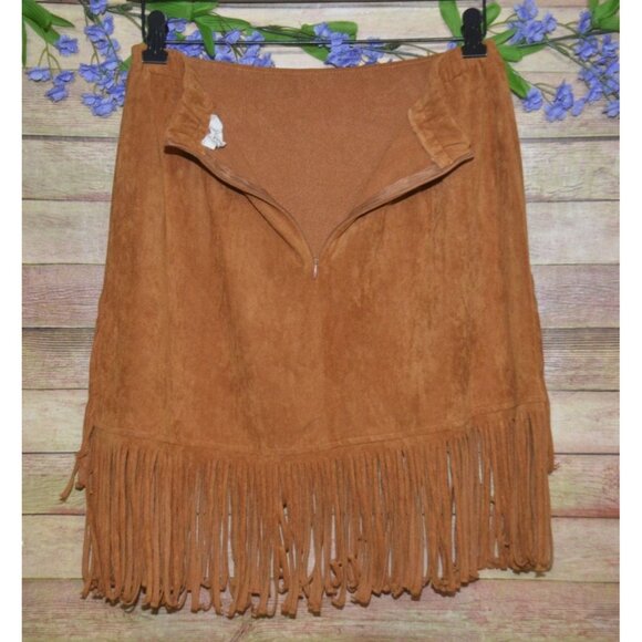 EASEL Lux & Soft Faux Suede Skirt V-Shape Layered Fringe Hem Western Rodeo - Picture 6 of 9